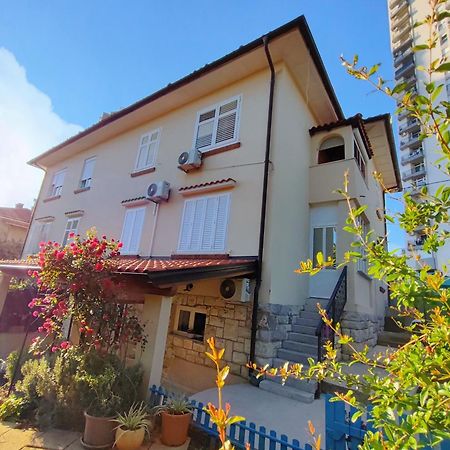 House Apartment Torretta 里耶卡 外观 照片